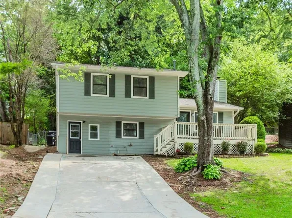 5772 Western Hills Dr, Norcross, GA 30071