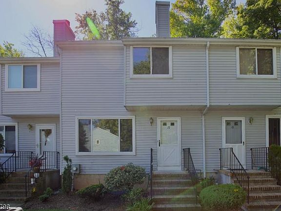 2nd image of 15 Westbrook Ct