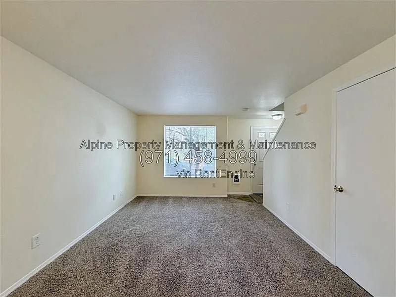 2 bed, 1.5 bath, 798 sqft, $1,750 — Photo 2