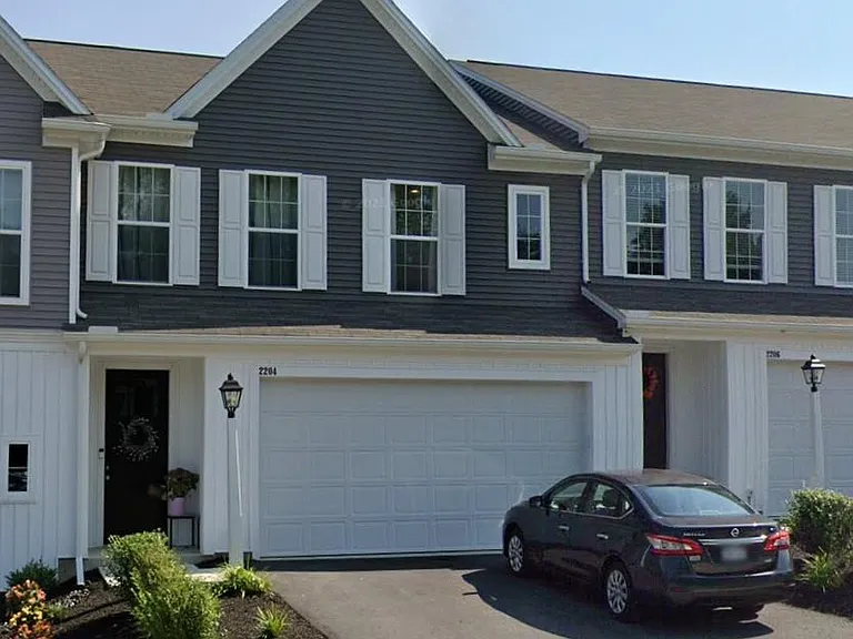 2204 Red Fox Dr — Photo 1