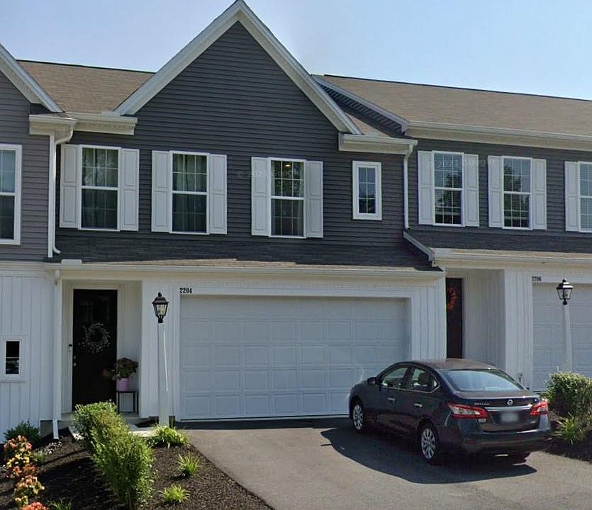 1st image of 2204 Red Fox Dr