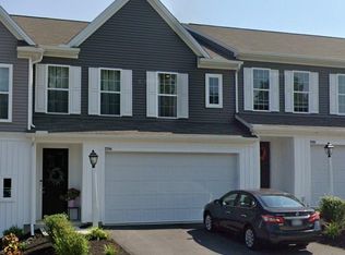 2204 Red Fox Dr, Hummelstown, PA 17036