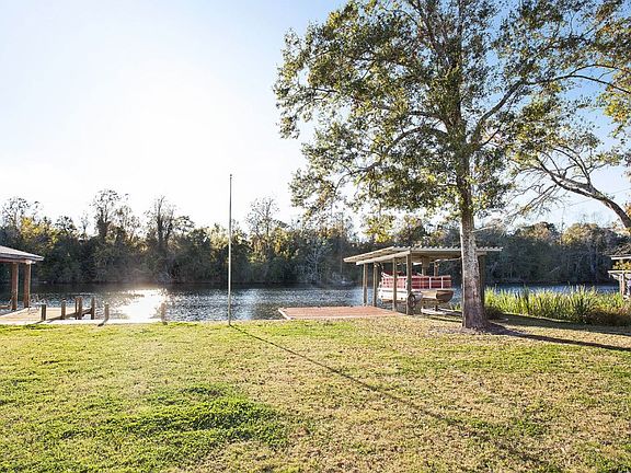 3rd image of 15867 Cypress Point Ln