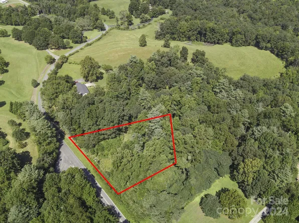550 Bravard St, Valdese, NC 28690