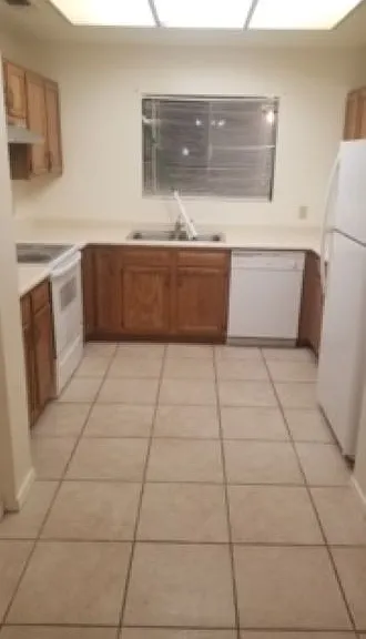 6550 N 47th Ave #XXX — Photo 9
