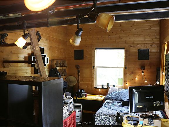 Perfect spot to relax after a long day at the lake>