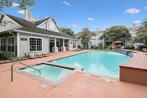 Chelsea Apartments Photo 1