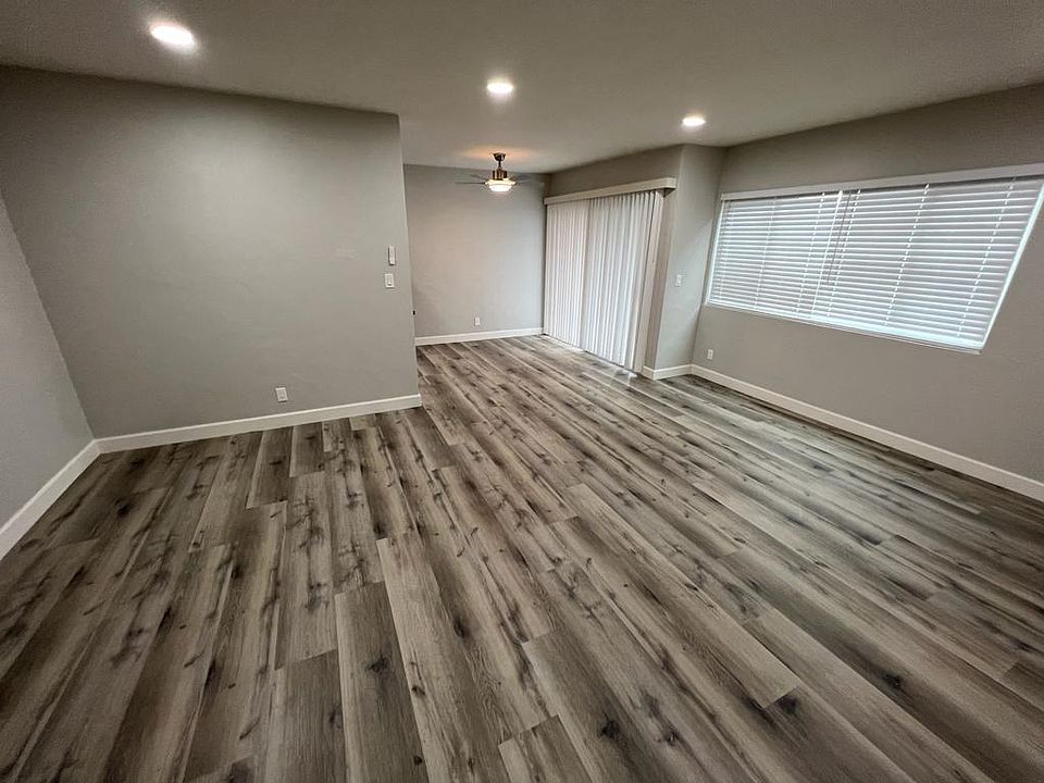 1st image of 2121 Mission Ave #15