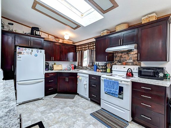 5th image of 2509 Wells Way