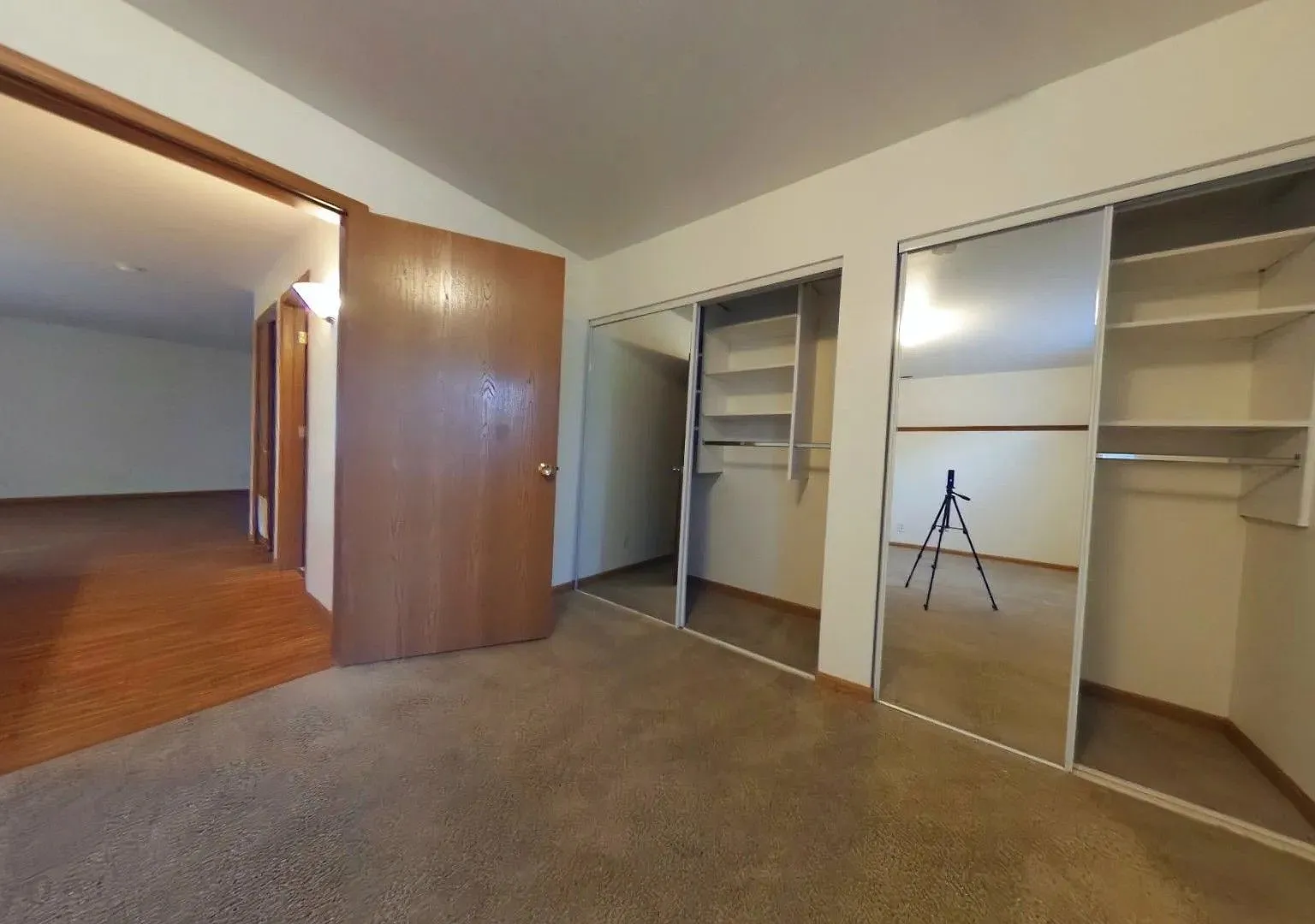 University Village Apartment Building - Ph3 Uv Bldg 1 — Photo 4