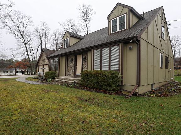 2nd image of 22 Overbrook Rd