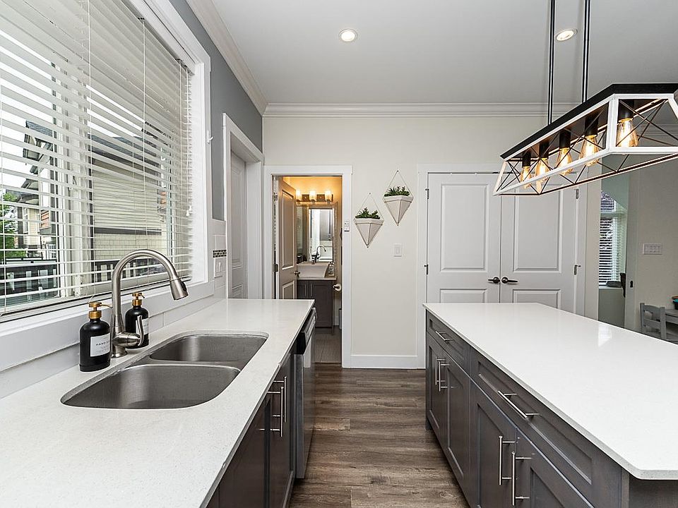 1st image of 6055 138th St #7