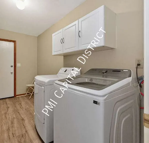 145 Killarney Dr — Photo 8