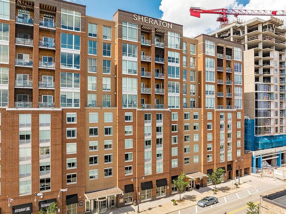 1st image of 311 E Superior St #907
