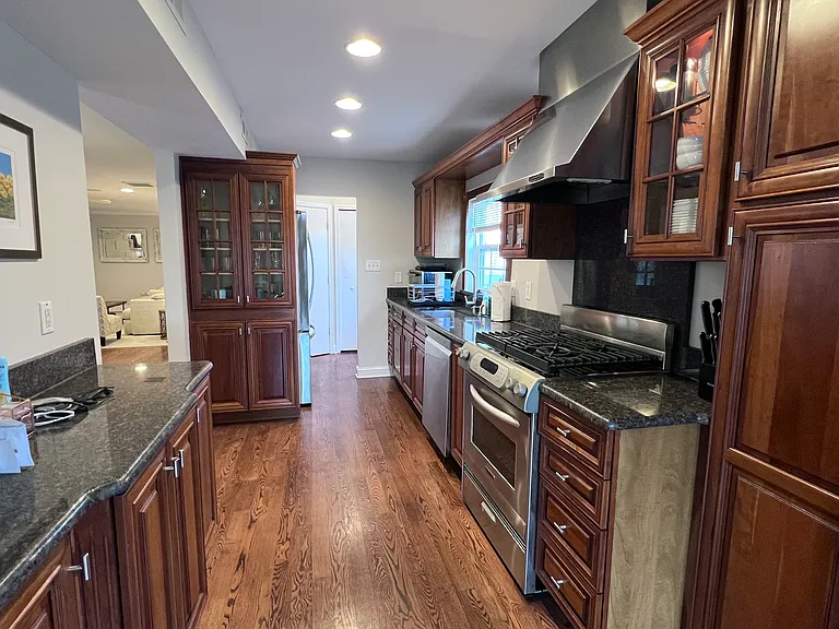 7005 Atlantic Ave — Photo 7
