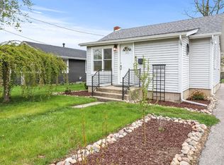 180 Harrington Ave, Crown Point, IN