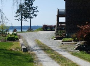 418 Starfield Ln, Camano Island, WA 98282