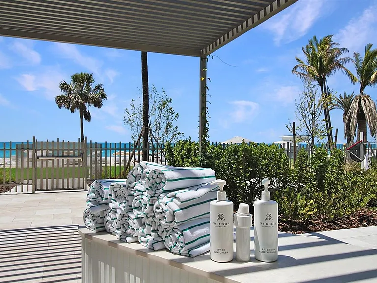 1581 Gulf Of Mexico Dr #307 — Photo 46