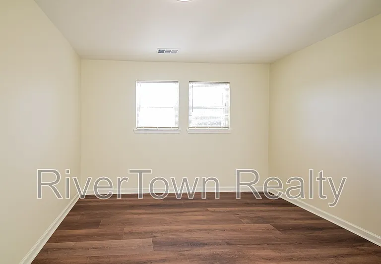 277 S Mount Pleasant Rd — Photo 13
