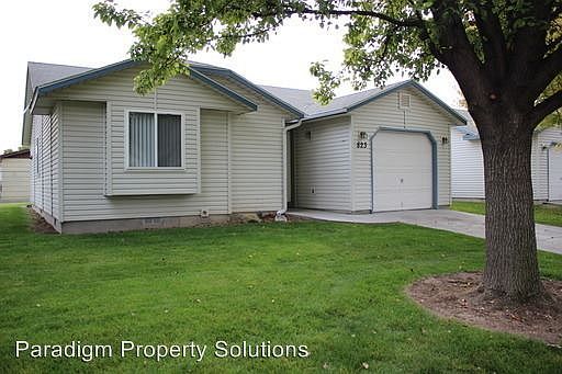 2nd image of 819 Comstock Cir