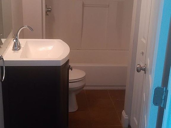 3rd image of 285 Essex St APT 3A