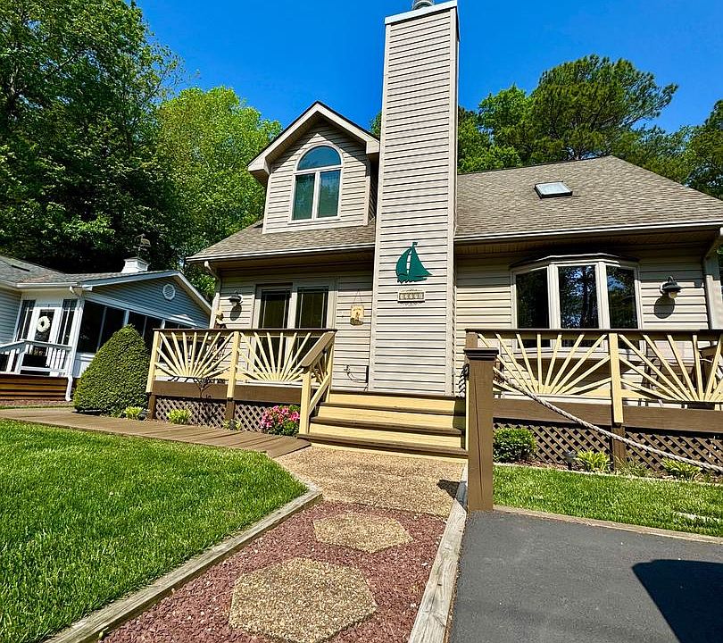 1st image of 32771 Bridgeway Dr E