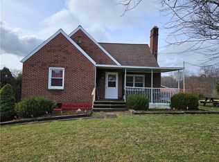 418 Saxonburg Rd, Butler, PA 16002