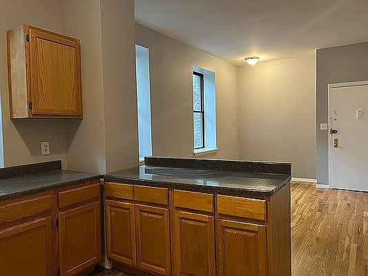 1st image of 216 E 118th St APT 2C