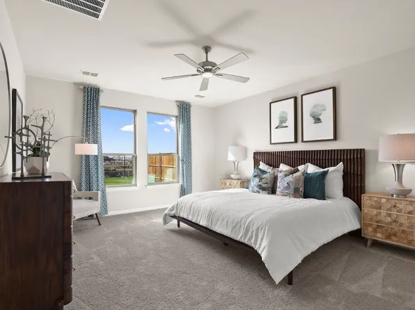 330 Waters Ridge Dr, Lavon, TX 75166