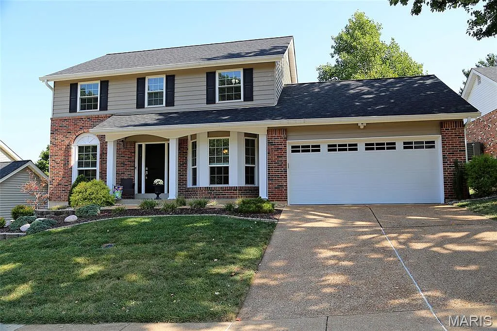 741 Strafford Ridge Dr photo 1