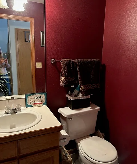 3902 Century Dr — Photo 4