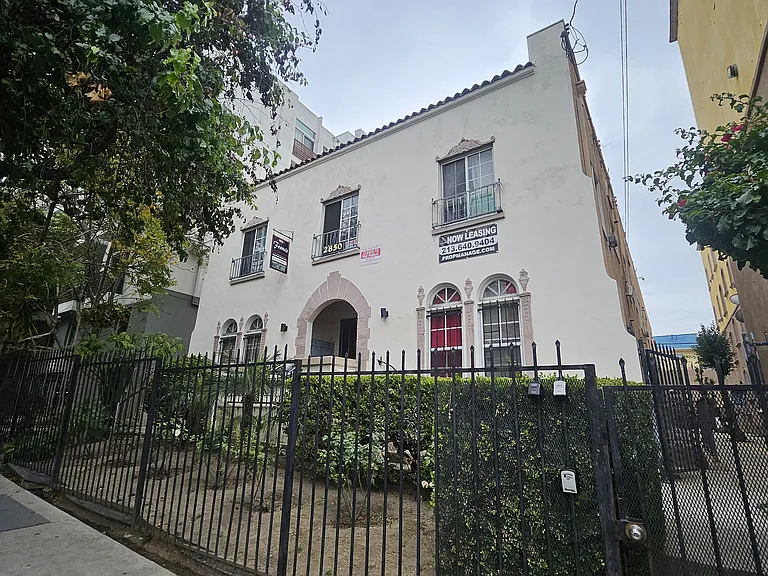 2850 Francis Ave #15 — Photo 10