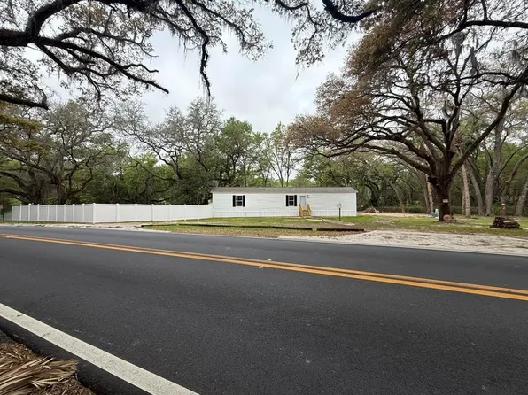 7626 SE 183rd Avenue Rd, Ocklawaha, FL 32179