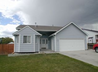 5002 Phoenix Dr, Cheyenne, WY 82001