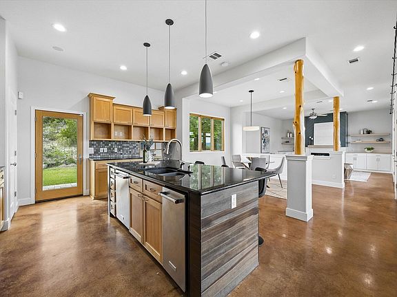 5th image of 4004 Cloudy Ridge Rd