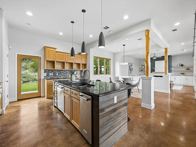 4004 Cloudy Ridge Rd — Photo 6
