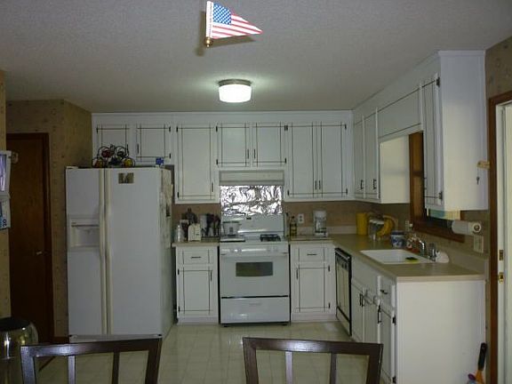 2nd image of 3764 Westchase Dr