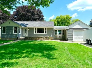 251 Chapman St, Paw Paw, IL 61353