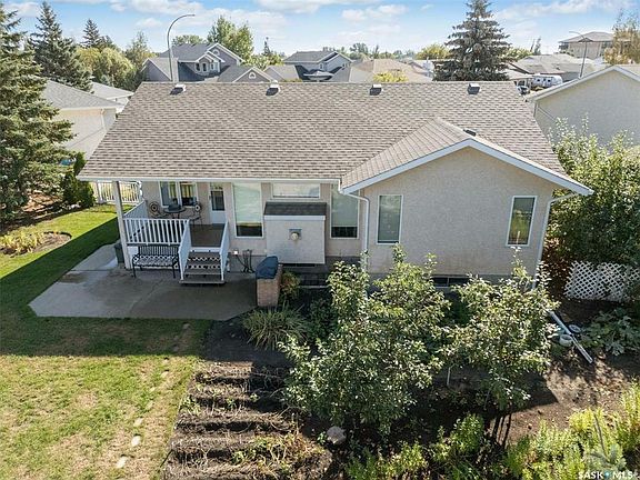4th image of 233 McKay Ct