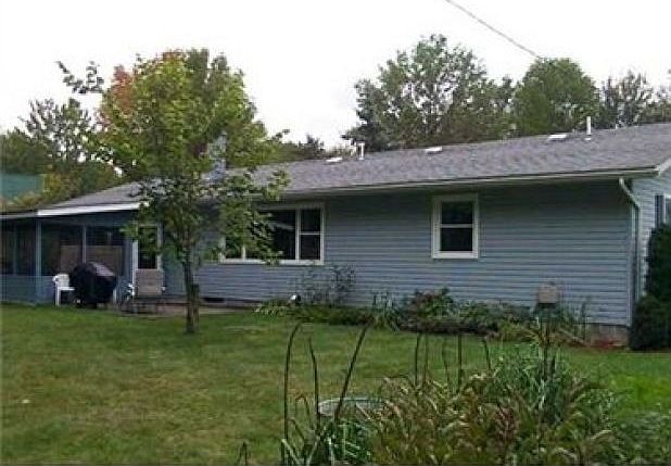 2nd image of 717 Eldred St