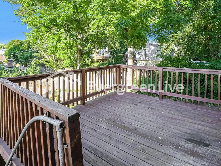 200 W Riverview Rd — Photo 14