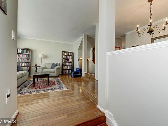 3rd image of 6316 Dunman Way