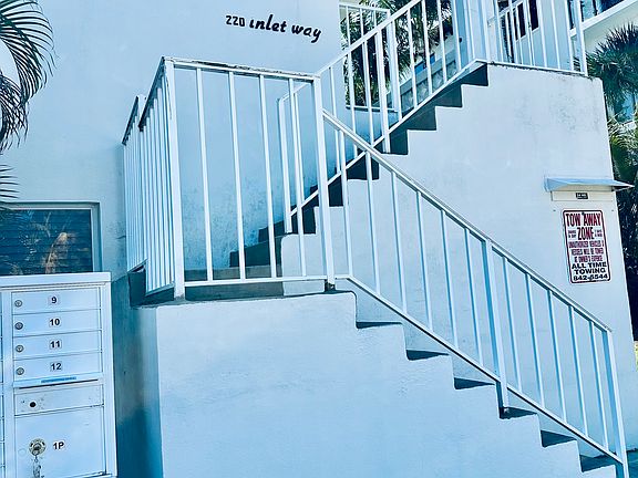 Welcome to Apt 3 at the Zephyr Apts