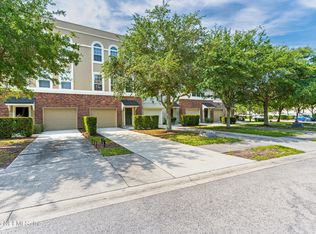 4372 Ellipse Dr, Jacksonville, FL 32246