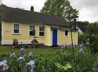 368 Packer Rd, Mystic, CT 06355