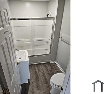 3rd image of 85 East St Floor 3