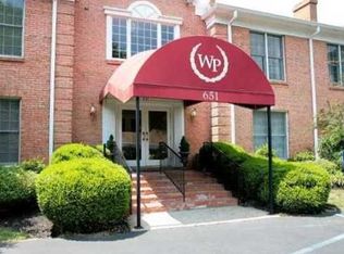 651 Breckenridge Ln APT 203, Saint Matthews, KY 40207