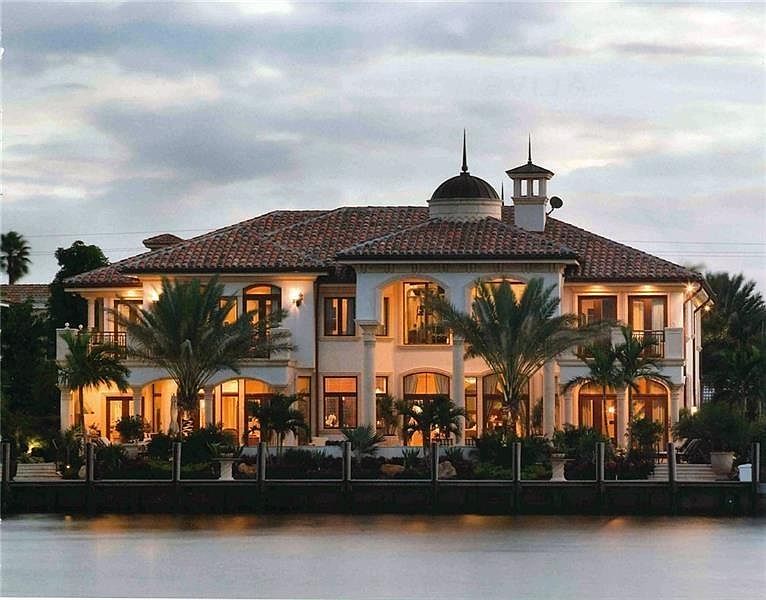 1st image of 31 Isla Bahia Dr
