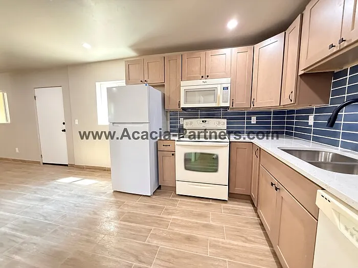2917 N Park Ave — Photo 7