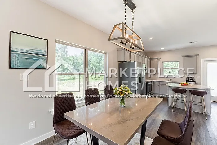 5 bed, 3.0 bath, 2124 sqft, $1,845 — Photo 4